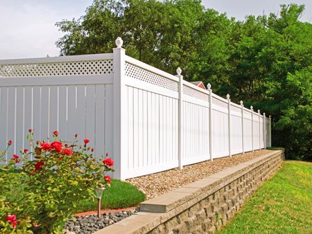 White vinyl privacy fence